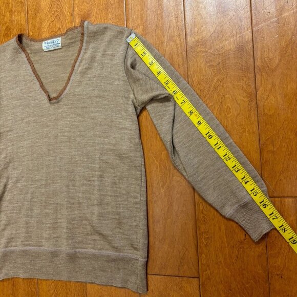Morley Theta Vtg Sweater XS 100% Pure Wool Mocha Shrink Resisting England Chic - Picture 9 of 12